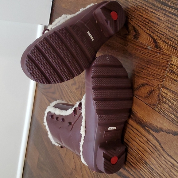 🎉🎉HP🎉🎉NWOT Hunter Rain/Snow Burgundy Boots with Fur Lining - Picture 5 of 9